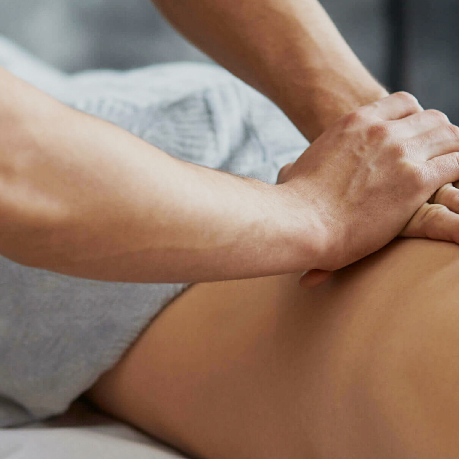 Osteopathische Untersuchung des Rückens bei Unique Connect
