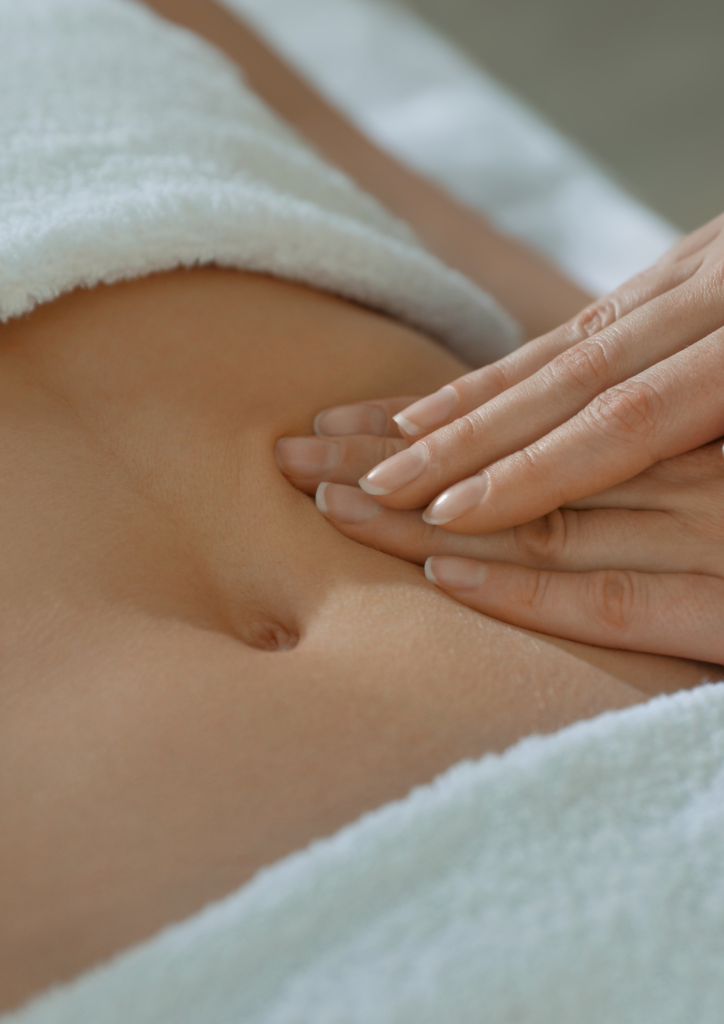 Osteopathische Untersuchung des Rückens bei Unique Connect
