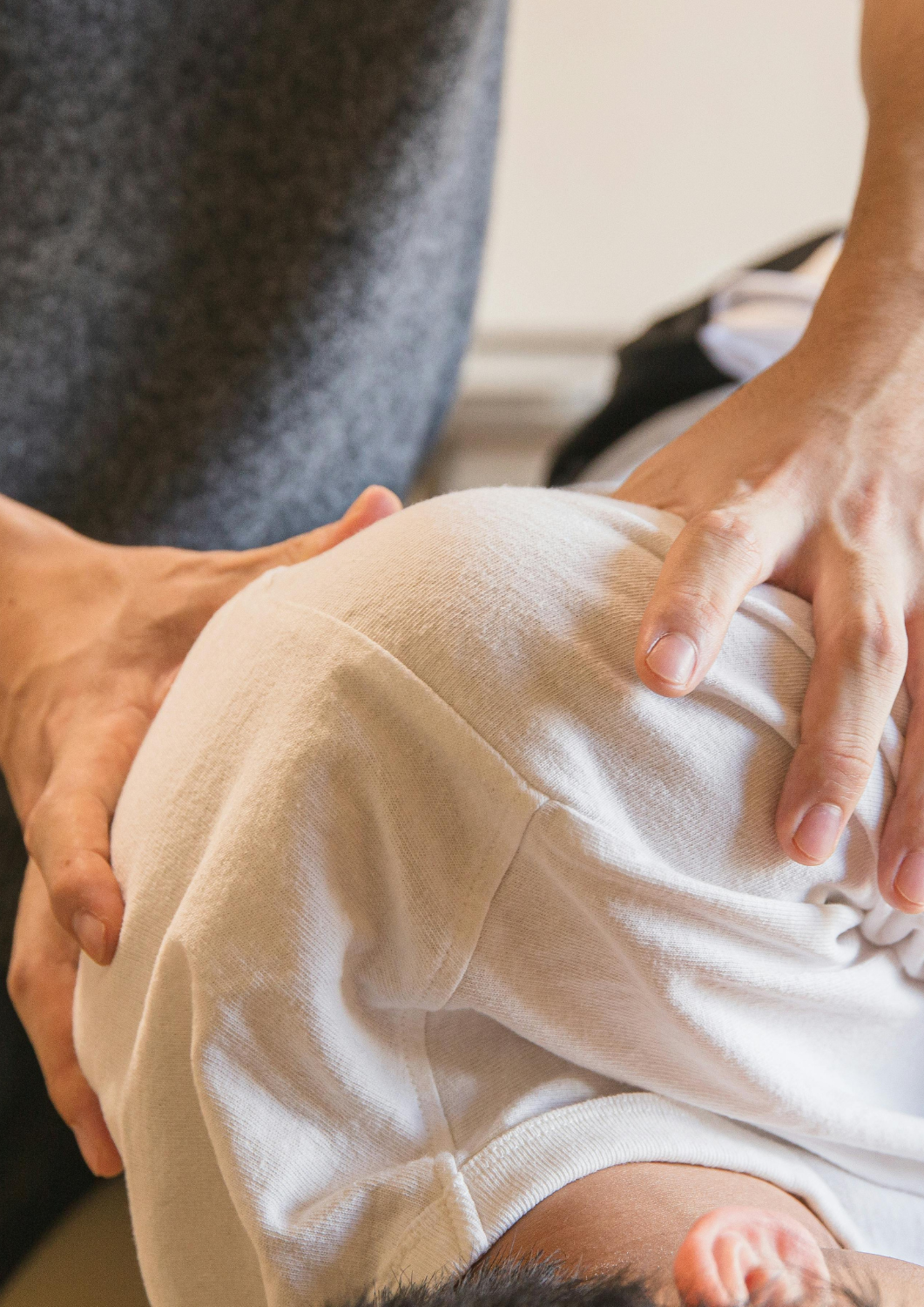 Osteopathische Untersuchung des Rückens bei Unique Connect