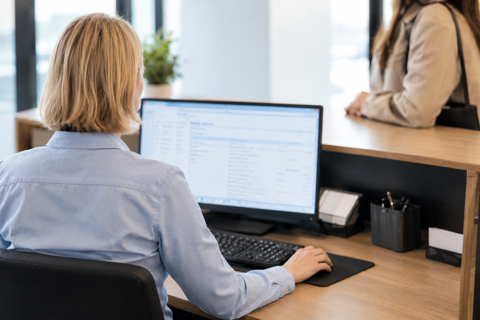 Bei Unique Connect suchen wir eine Rezeptionskraft auf Minijob-Basis